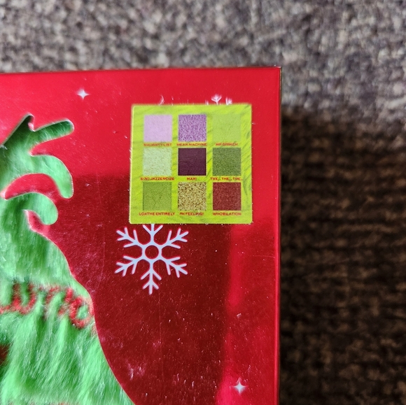 Revolution X The Grinch eyeshadow makeup palette NEW - Picture 3 of 6